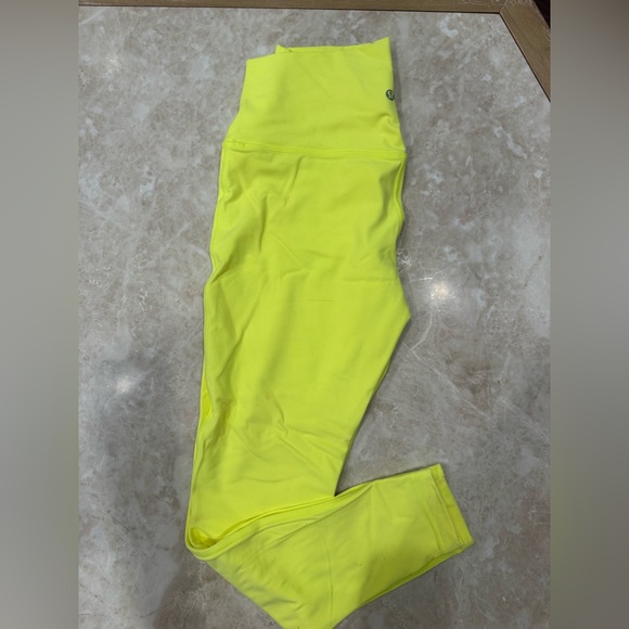 NWOT Lululemon Align HR Pant 25" *Electric Lemon (313) - Picture 5 of 7